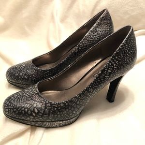 Moda “Kimberly” black heel snakeskin